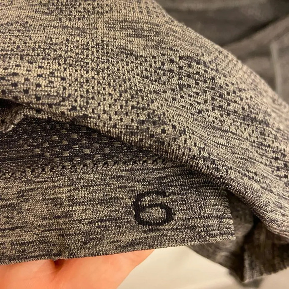 Lululemon Long Sleeve Swiftly Tech Variegated Mesh Camo Black and Gray Size 6 - Picture 6 of 6